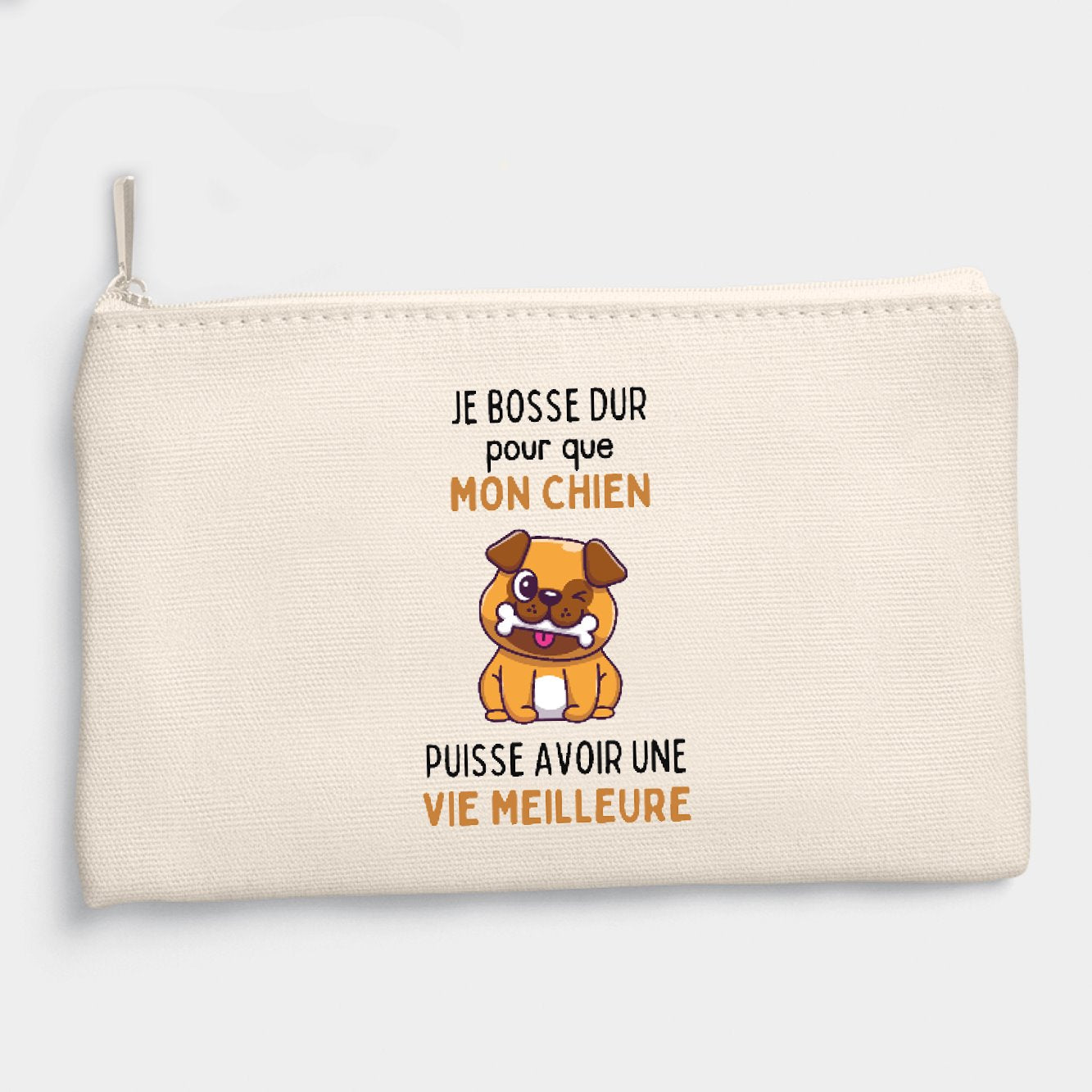 Mug Je Travaille Pour Que Mon Boss Puisse Avoir Une Vie Meilleure - Cadeau Pour Patron - 33 Cl, Céramique - Imprimé En France - Maison