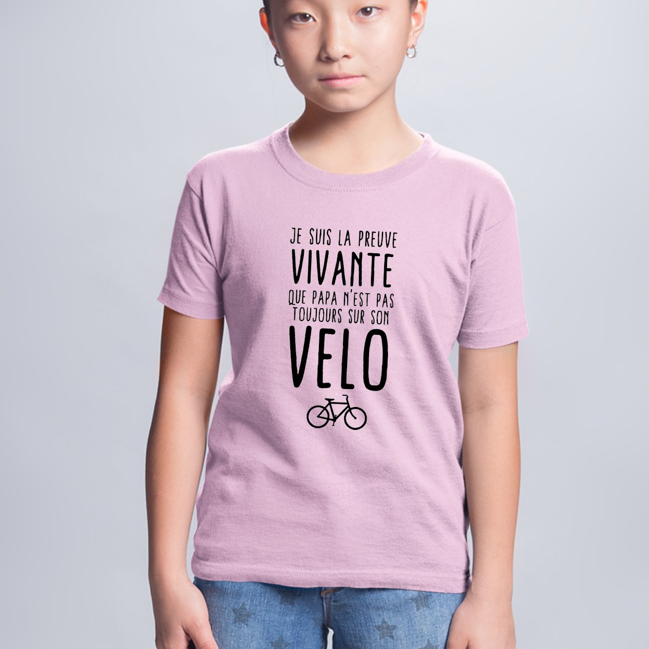 T-Shirt Enfant Preuve que papa n'est pas toujours sur son vélo Rose