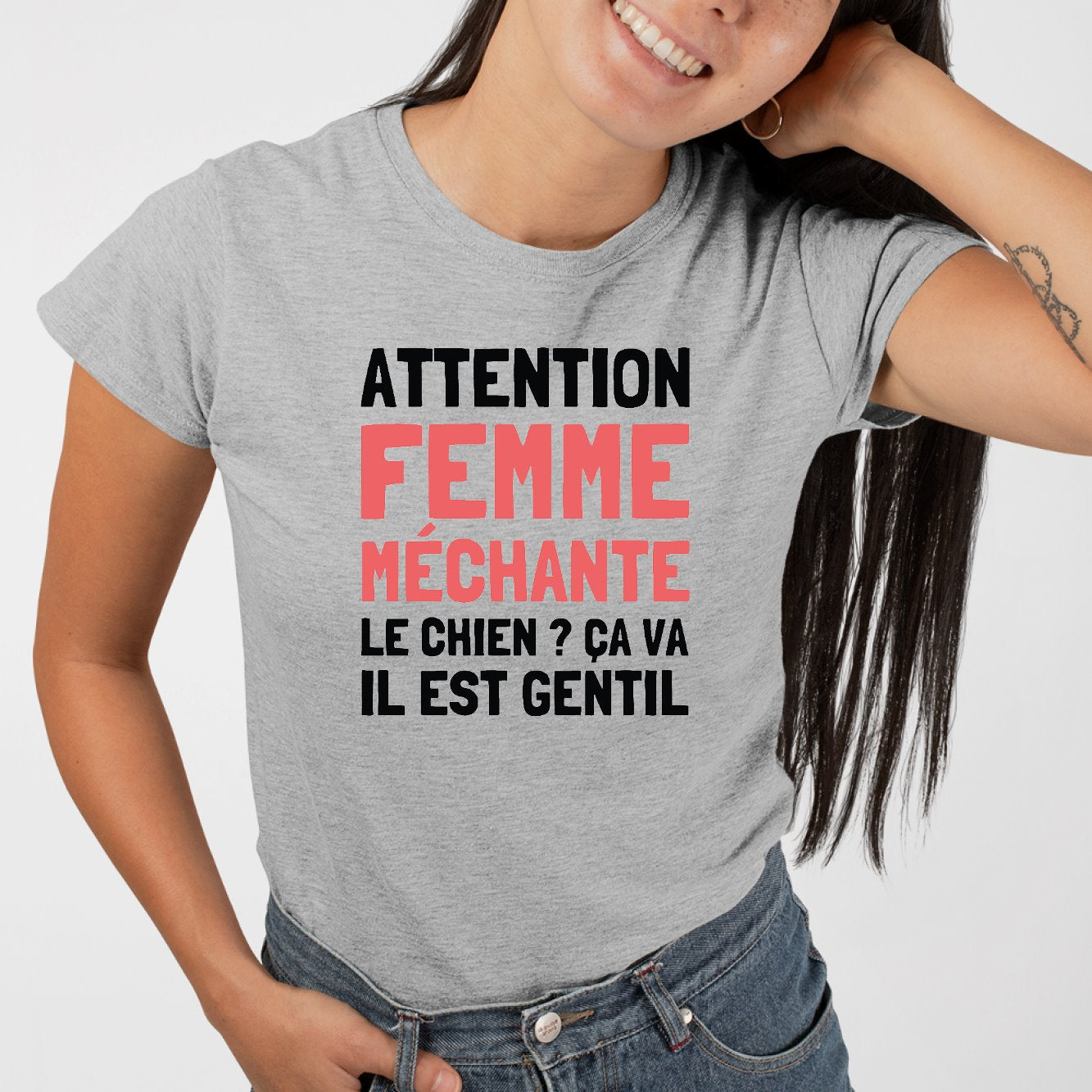 T-Shirt Femme Attention femme méchante Gris